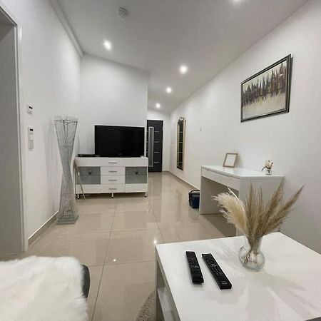 Exklusive Flughafen-Messe Apartment Naehe Duesseldorf Duisburg Buitenkant foto