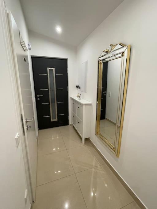 Exklusive Flughafen-Messe Apartment Naehe Duesseldorf Duisburg Buitenkant foto